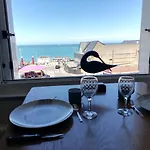 L'horizon Vue Et Falaises 费康
